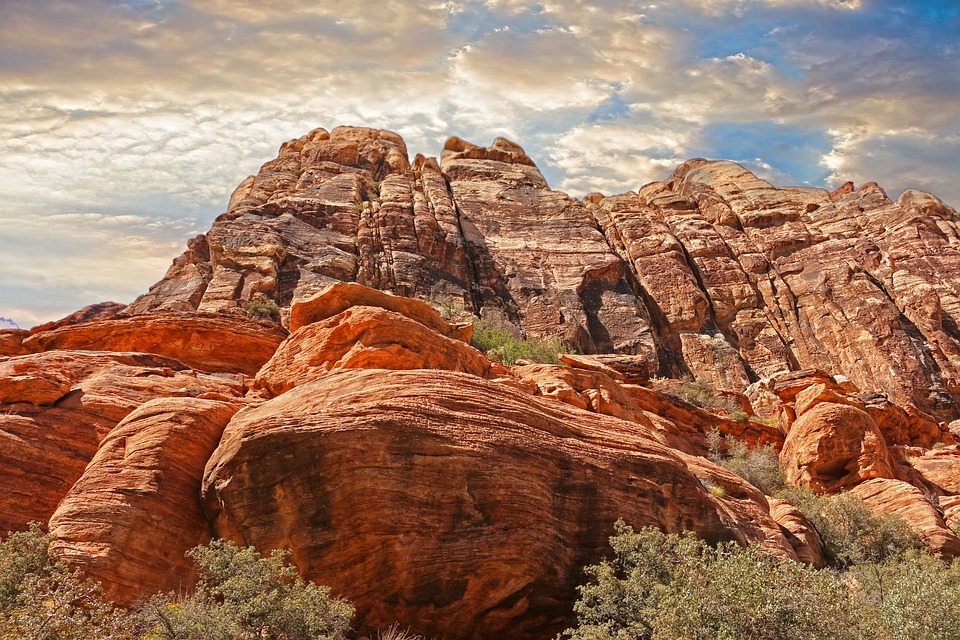 Doggin' Toadstool Geologic Park: Hike With Your Dog In Nebraska's Badlands